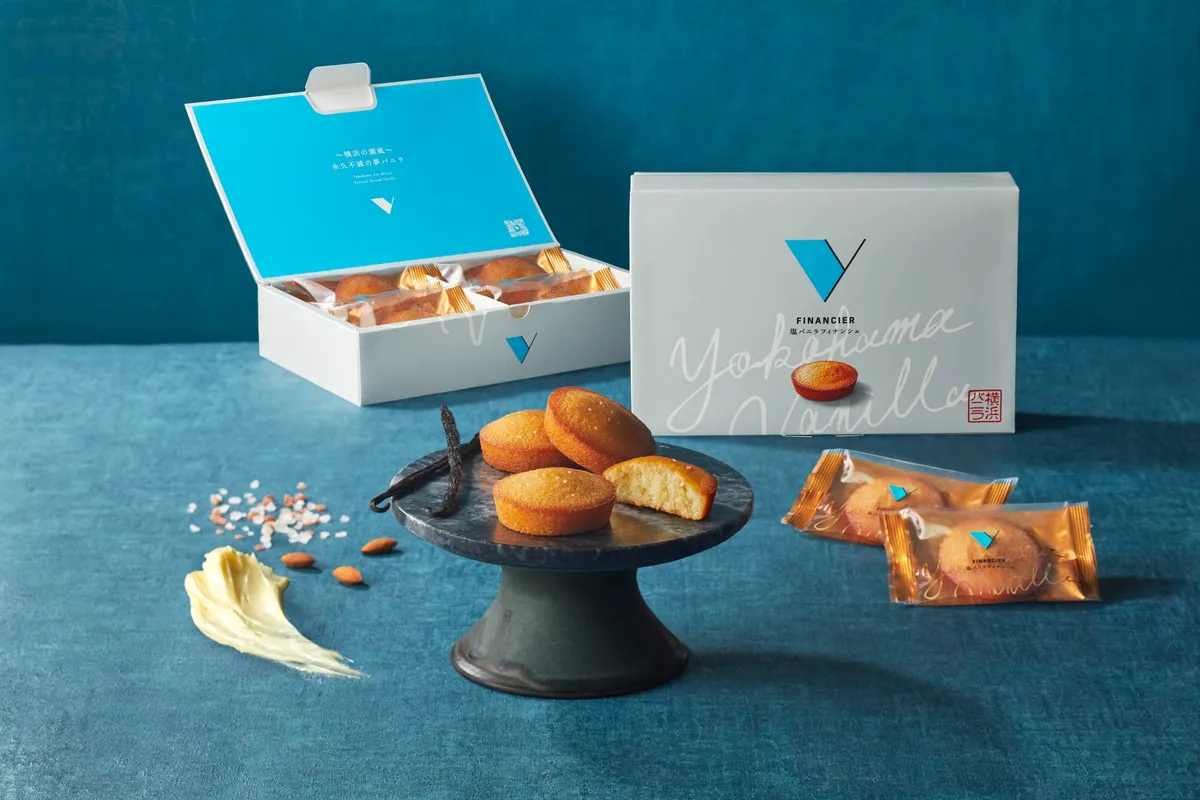 横浜バニラの塩バニラフィナンシェとギフトボックス
