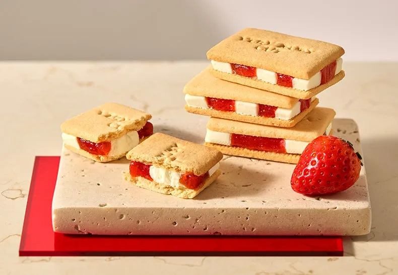 とろける苺コンフィチュールとショコラの断面