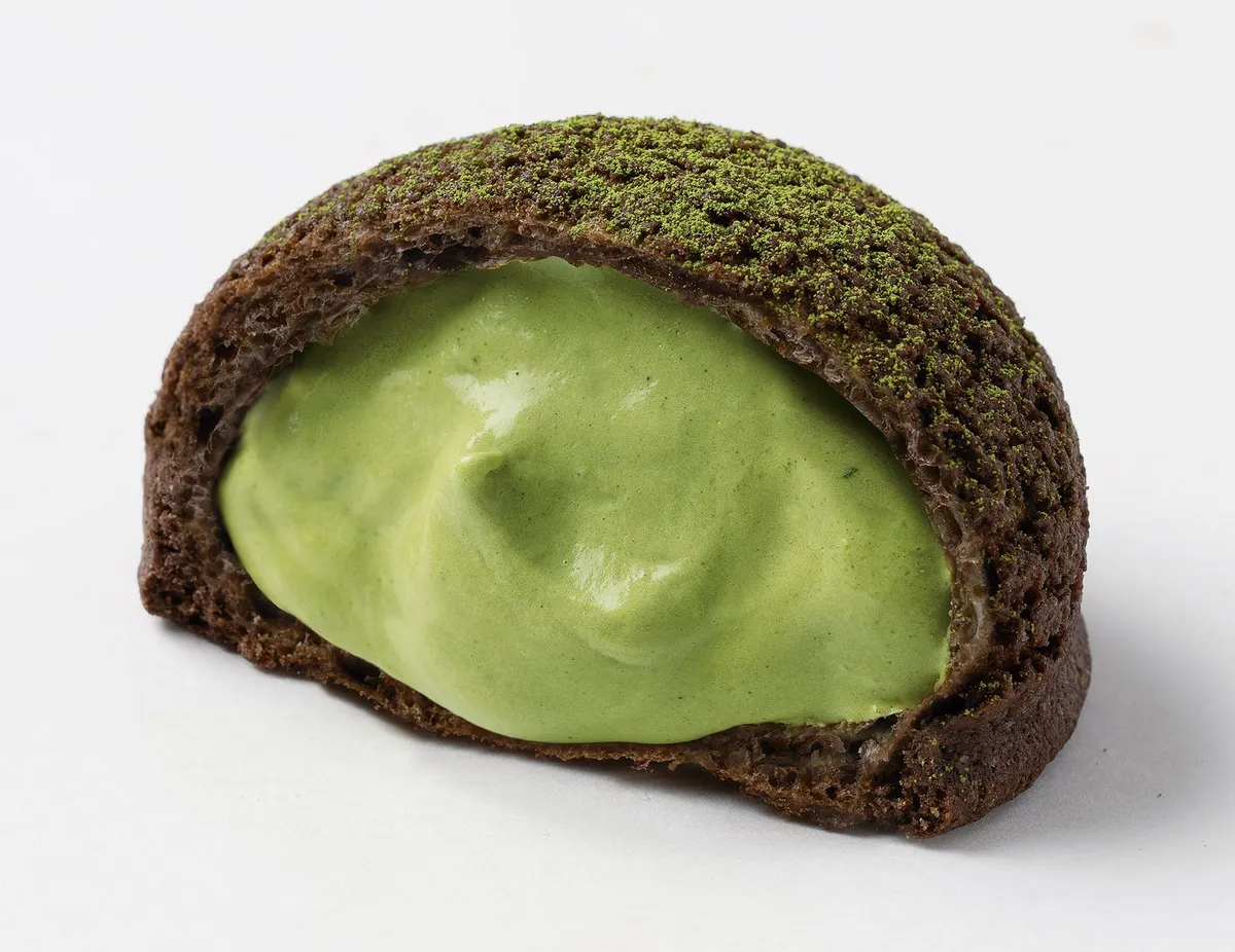 玉露抹茶シューの断面アップ画像