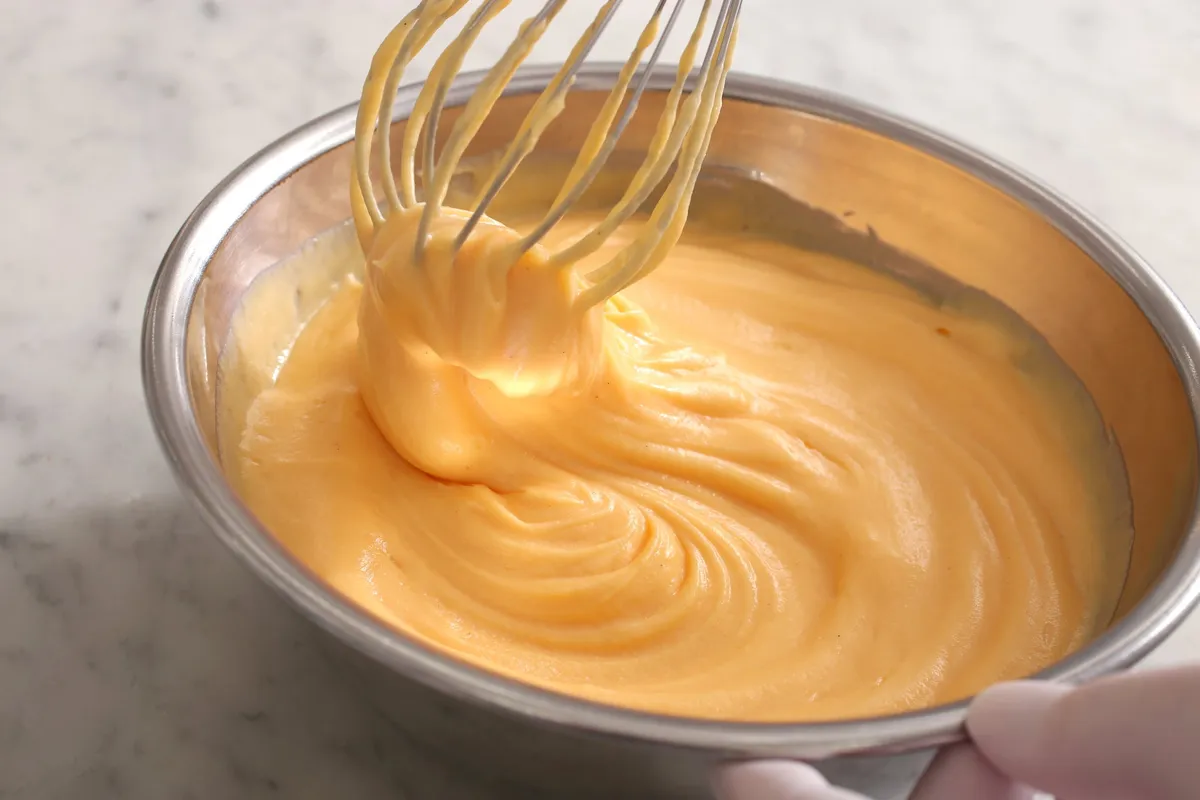 御養卵を使用した濃厚なカスタードクリーム