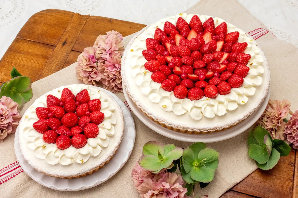 25cmと17cmの2サイズ展開のタルト