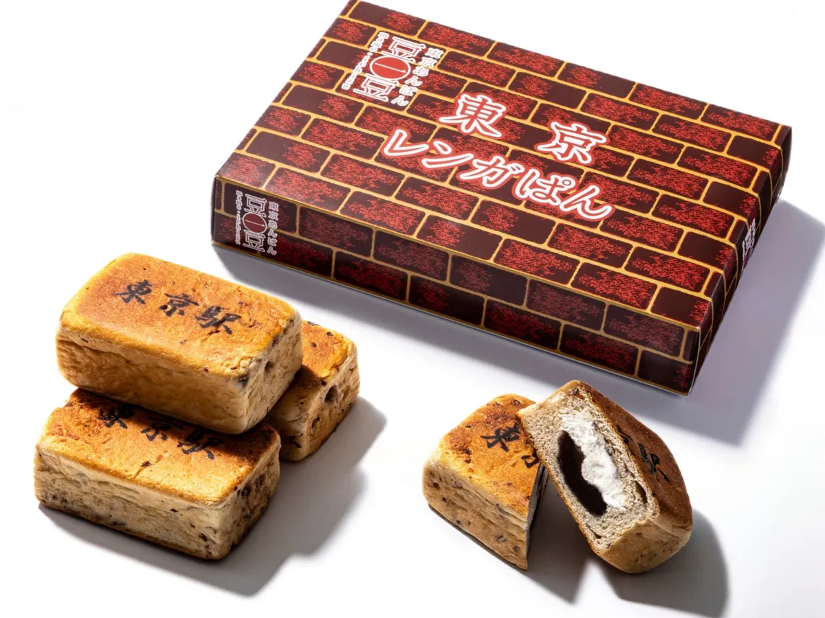 COCORISのサンドクッキーとネイビーのボックス