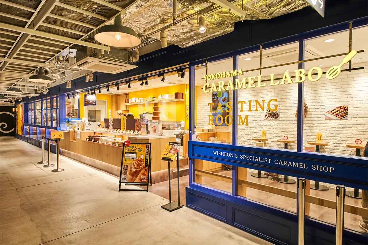 横浜ハンマーヘッドにある横浜キャラメルラボの店舗外観