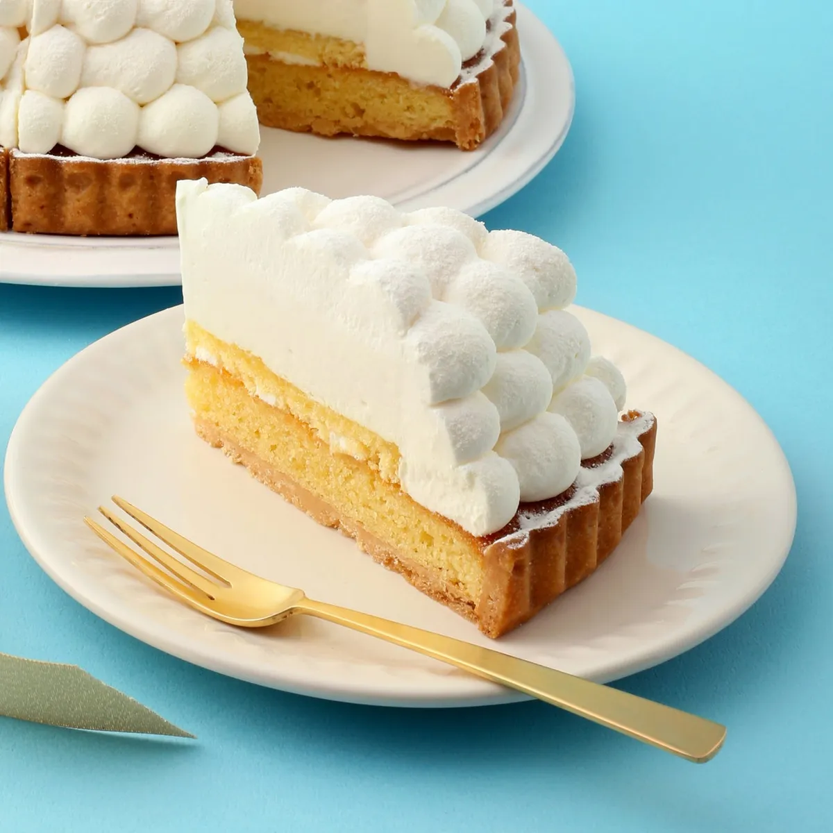 クリームを贅沢に絞ったフロマージュタルト