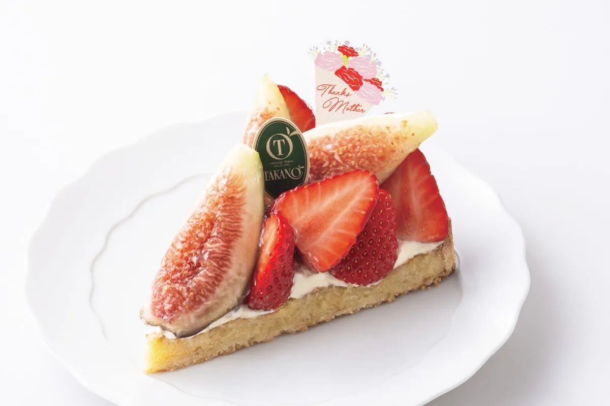 苺といちじくの限定タルト