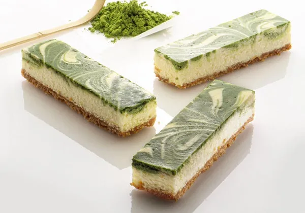 モロゾフの北海道抹茶チーズケーキ。美しいマーブル模様が特徴