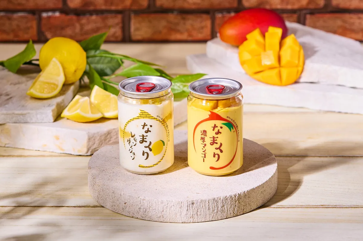 レモンダンジョンと濃厚マンゴーの缶が並ぶ爽やかなイメージ
