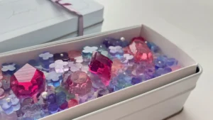 紫陽花と宝石がひらり。ハラペコラボの「宝石と紫陽花のカッサータ」が美しすぎて食べられない!