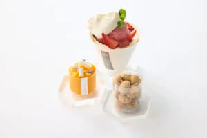 南青山のミニャルディーズ専門店「UN GRAIN」が伊勢丹新宿店に!限定ミニパフェや宝石のような18種のお菓子が勢揃い