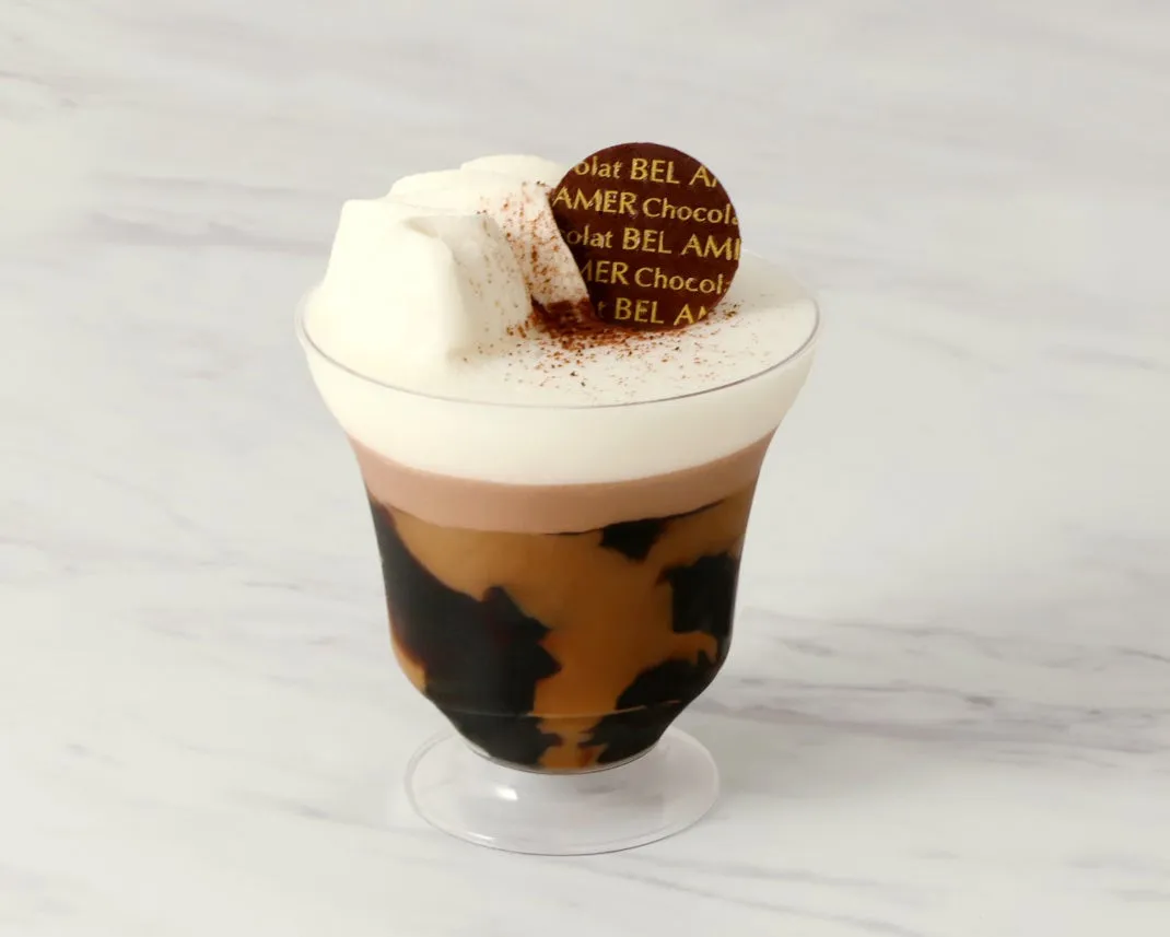 コーヒーゼリーやチョコクリームが層になったジュレ カフェ