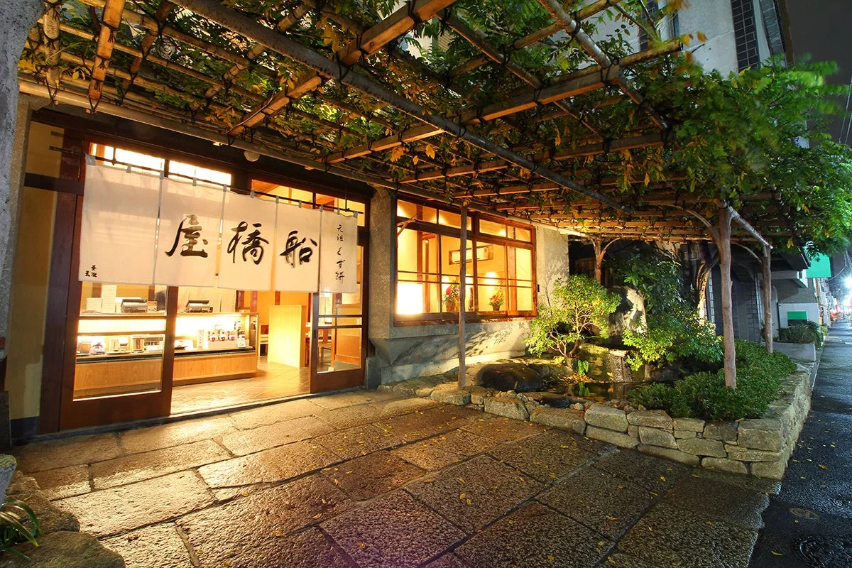 船橋屋 亀戸天神前本店の外観