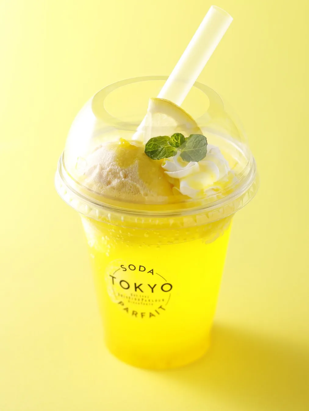 レモンの酸味とソーダの爽快感が特徴のレモンフレーバー