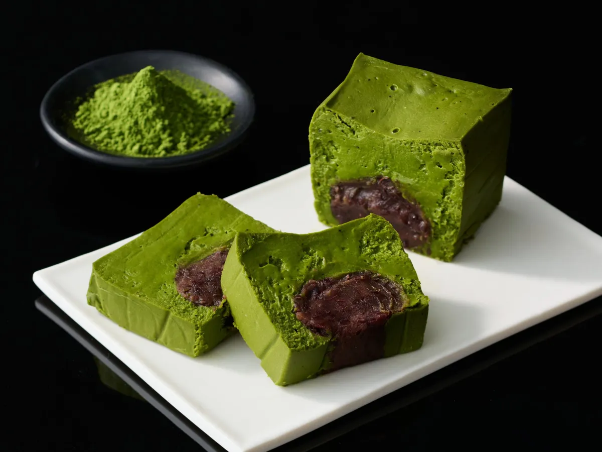 濃厚な宇治抹茶と小豆の和テリーヌ
