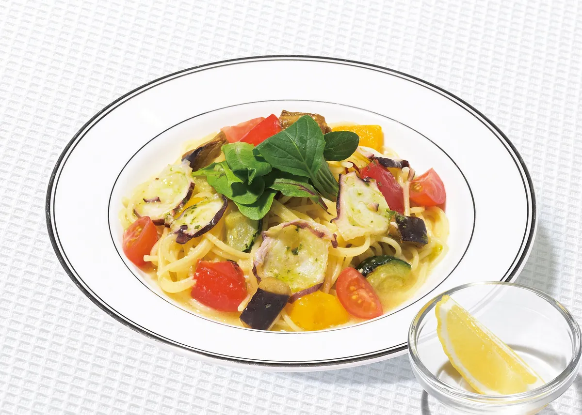 たこのマリネとグリル野菜のレモン風味パスタ