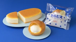 コージーコーナー×カルピスが最強コラボ!爽やかすぎる新作「チーズスフレ」と人気シューをチェック