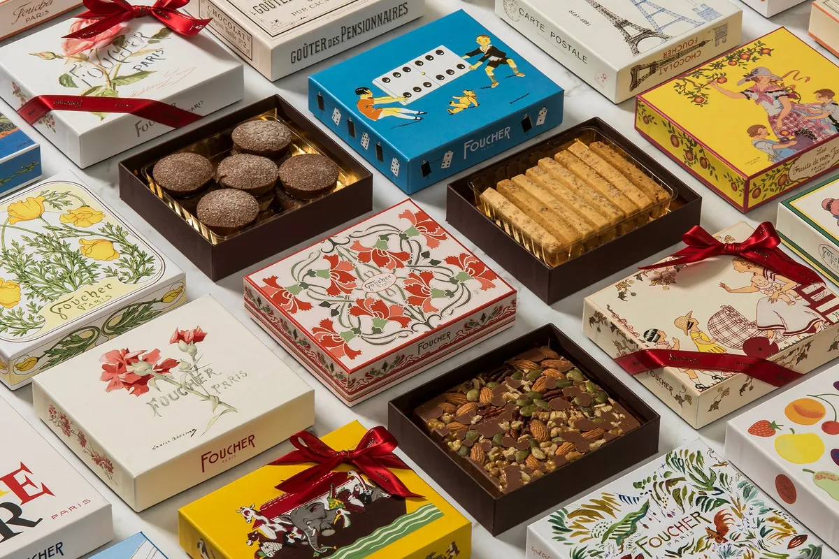 アートパッケージとスイーツの集合