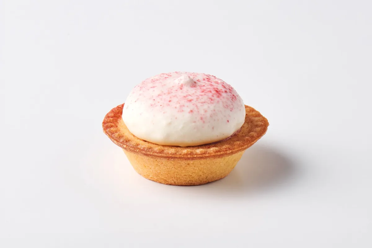 ラズベリーパウダーが彩るフロマージュタルト