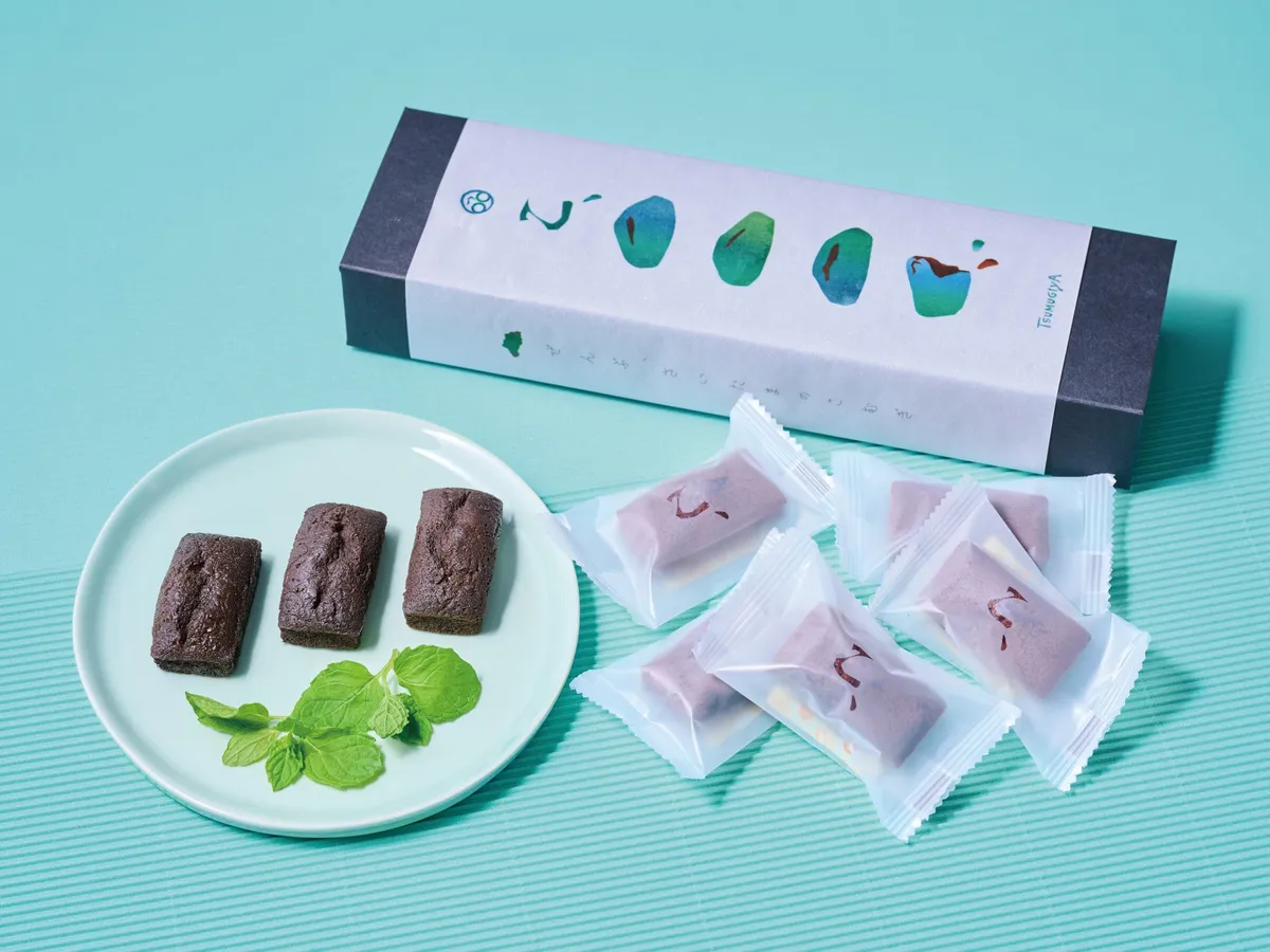 埼玉粉問屋 つむぎやのチョコミントフィナンシェ。シックなパッケージがおしゃれ