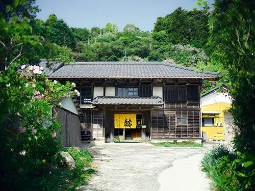 房総大井倉蒸溜所の外観