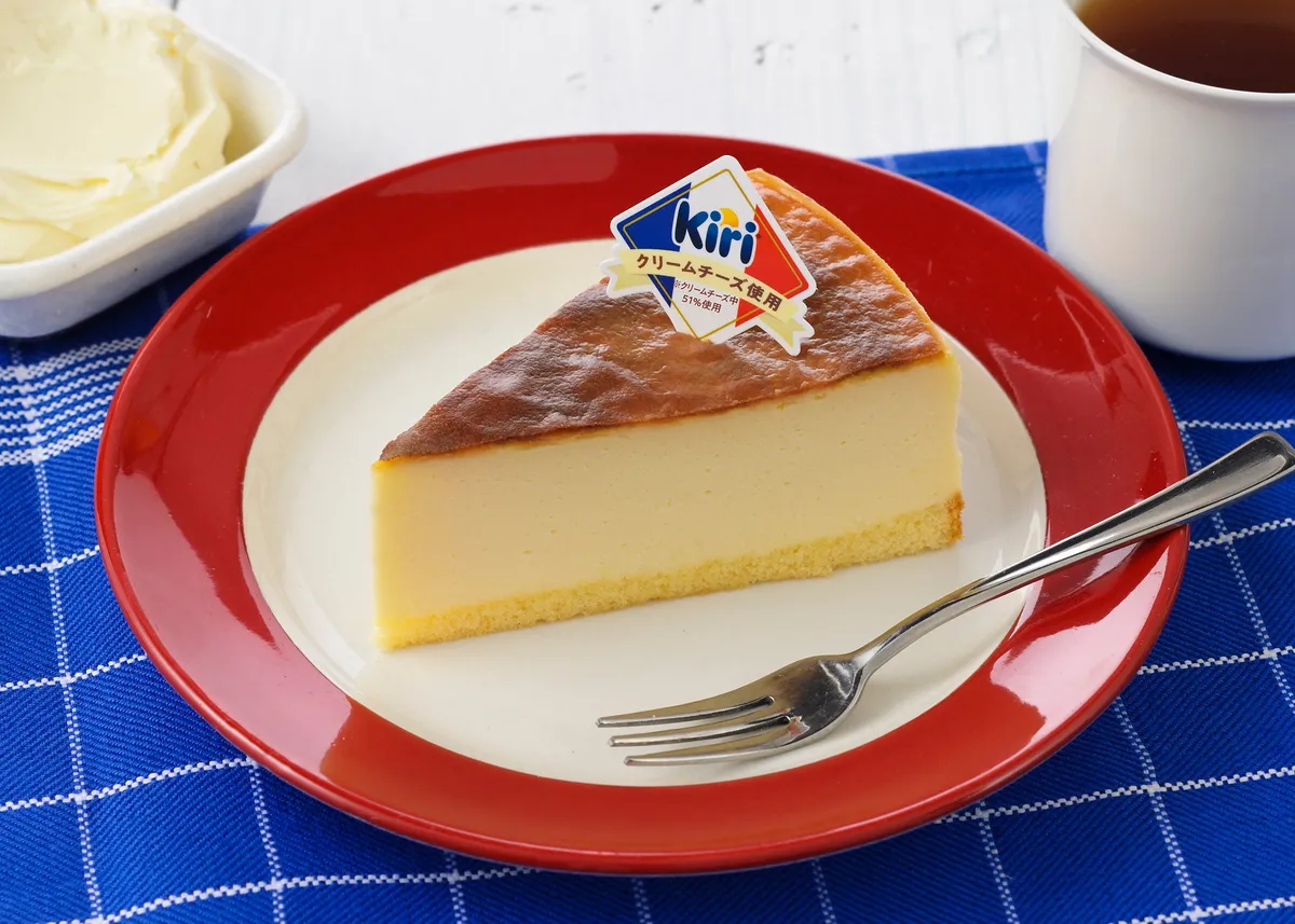 こんがり香ばしく焼き上げられたバスクチーズケーキ