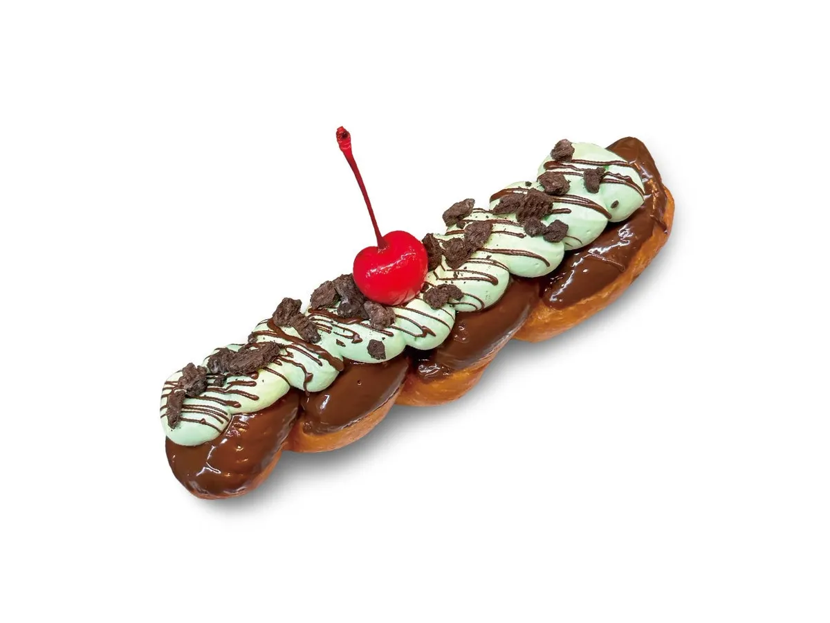 オレオをトッピングしたビターチョコオレオミント