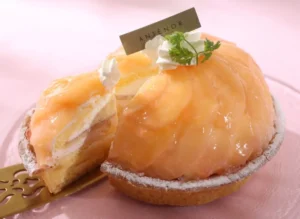 アンテノール「桃フェスタ」開催!まるごと桃の贅沢ケーキなど旬の美味しさが期間限定で大集合
