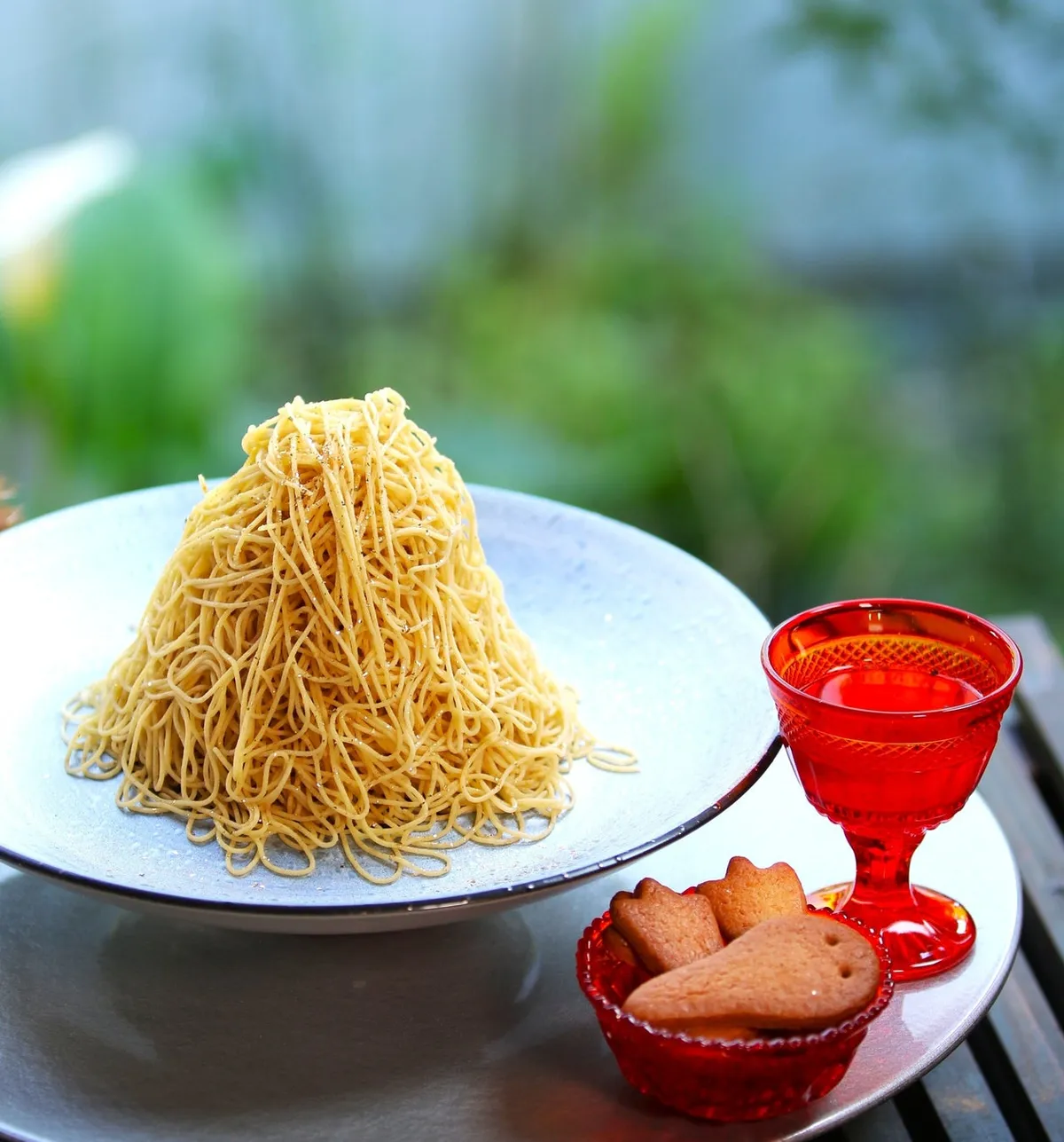 山のように盛られた贅沢な栗きんとんモンブラン