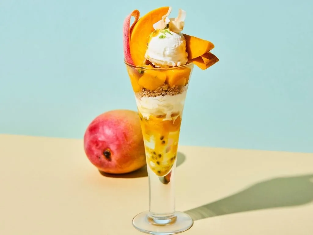 グラシアスマンゴーを贅沢に使用した夏限定メニュー