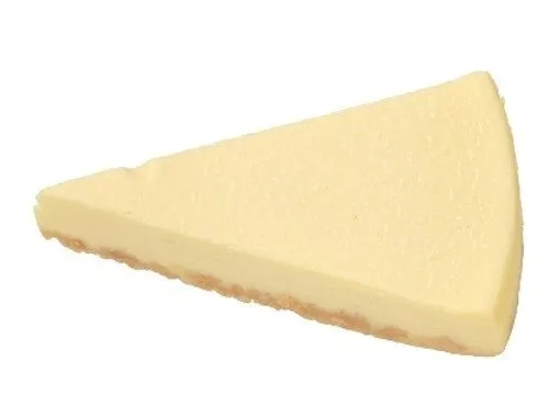 淡いイエローが美しい、しっとりとした質感のレモンチーズケーキ