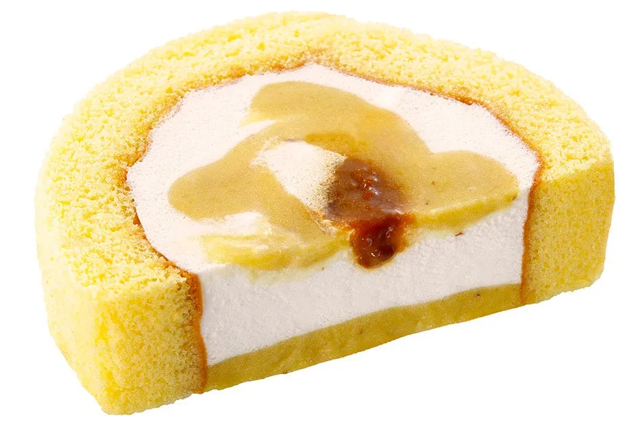 お芋クリームプレミアムロールケーキの断面