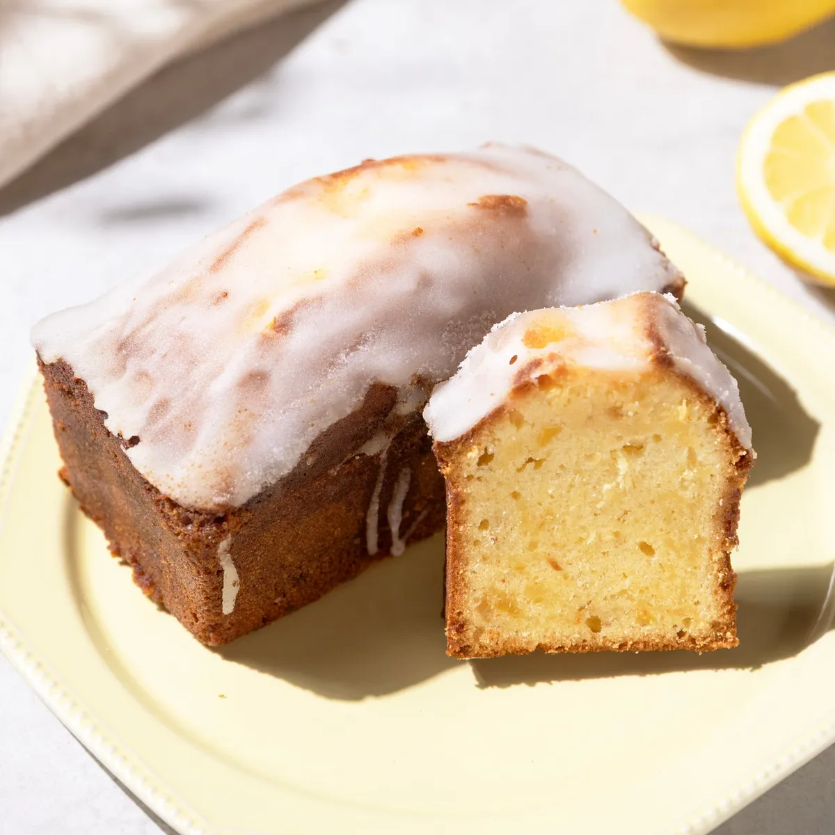爽やかなレモンの風味が広がるパウンドケーキ