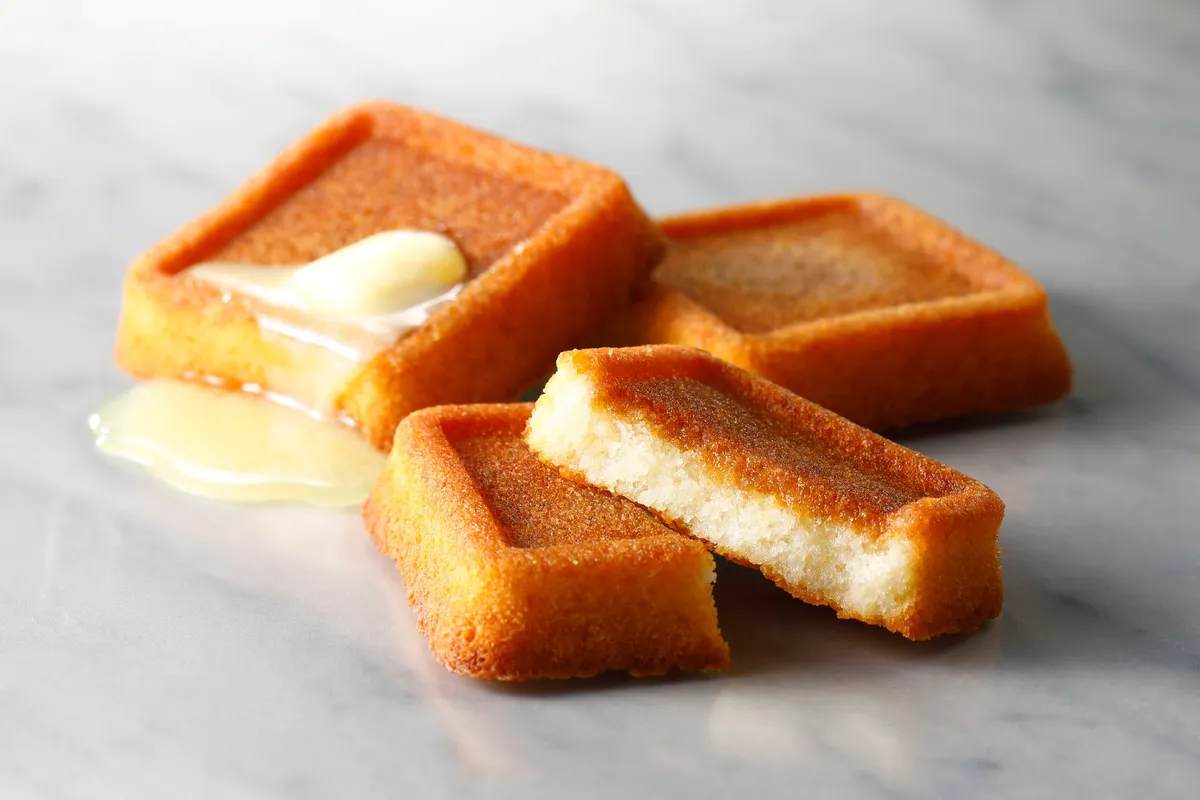 バターたっぷりのフィナンシェ