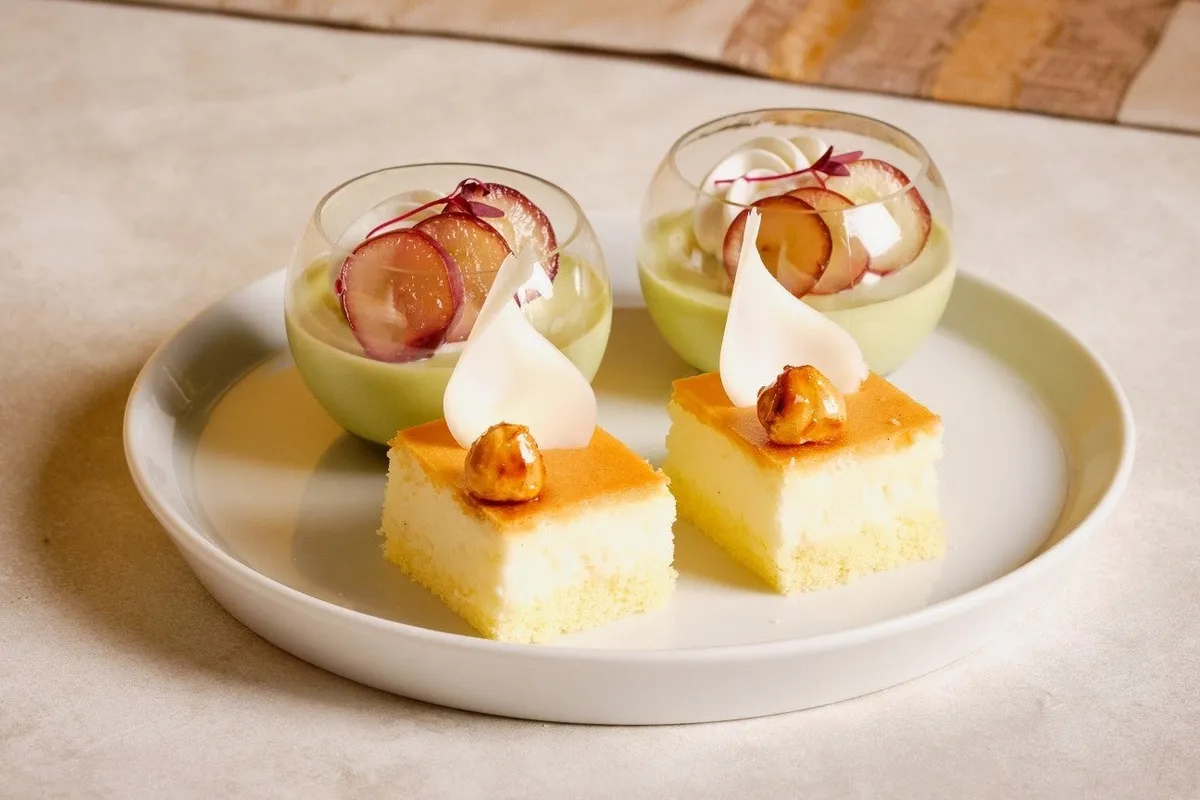 抹茶のパンナコッタとチーズケーキ