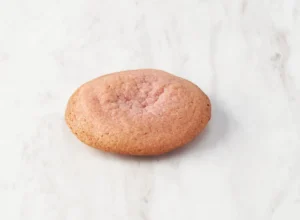 セブンに「さつまいもみたいなクッキー」登場!秋の味覚がぎゅっと詰まった焼きたての美味しさ