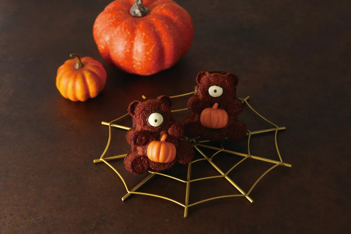 シナモンが香るクマ型のケーキ、ハロウィン ヌヌース